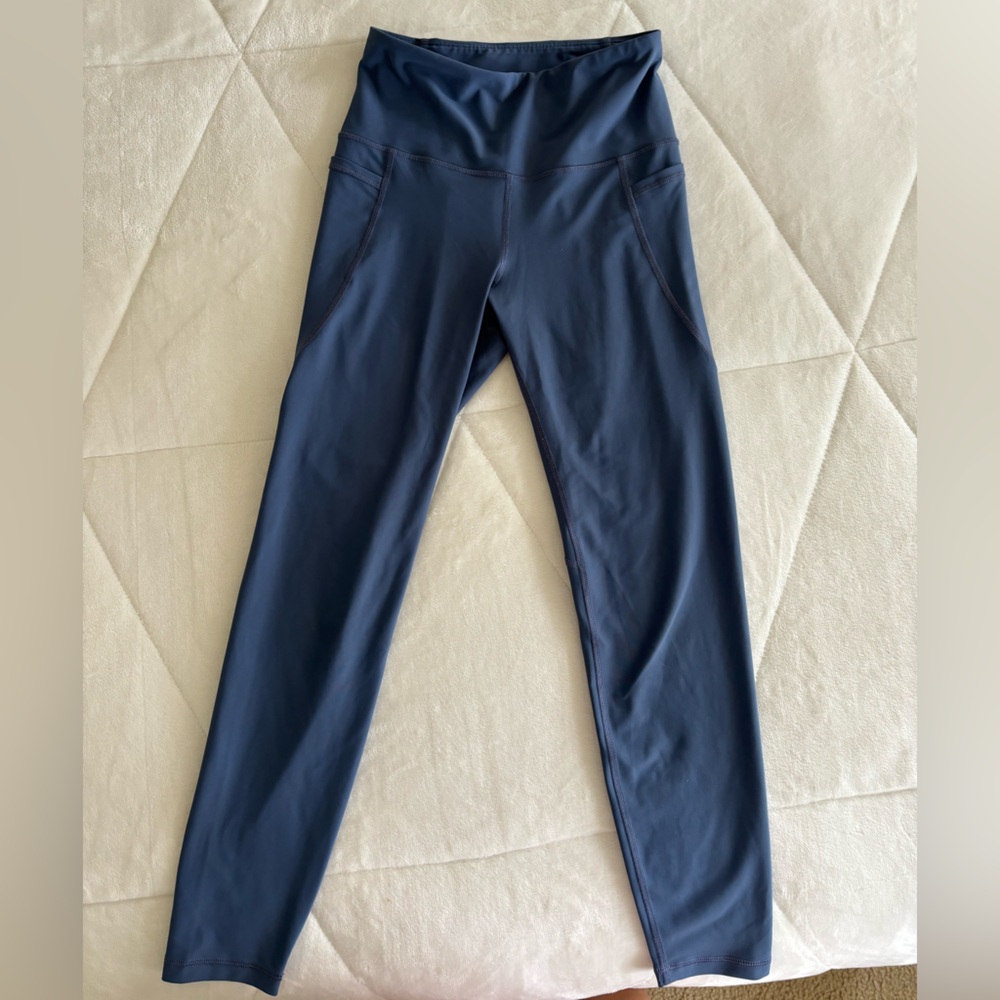 Old Navy Athletic Blue Leggings size M